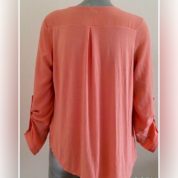 WOMEN'S SIMPLY EMMA TOP BLOUSE TUNIC Size 1X Roll Tab Sleeve Hi- Low Hem 1/4 Zip - Picture 2 of 8